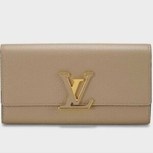 Louis Vuitton Beige Capucines Long Wallet